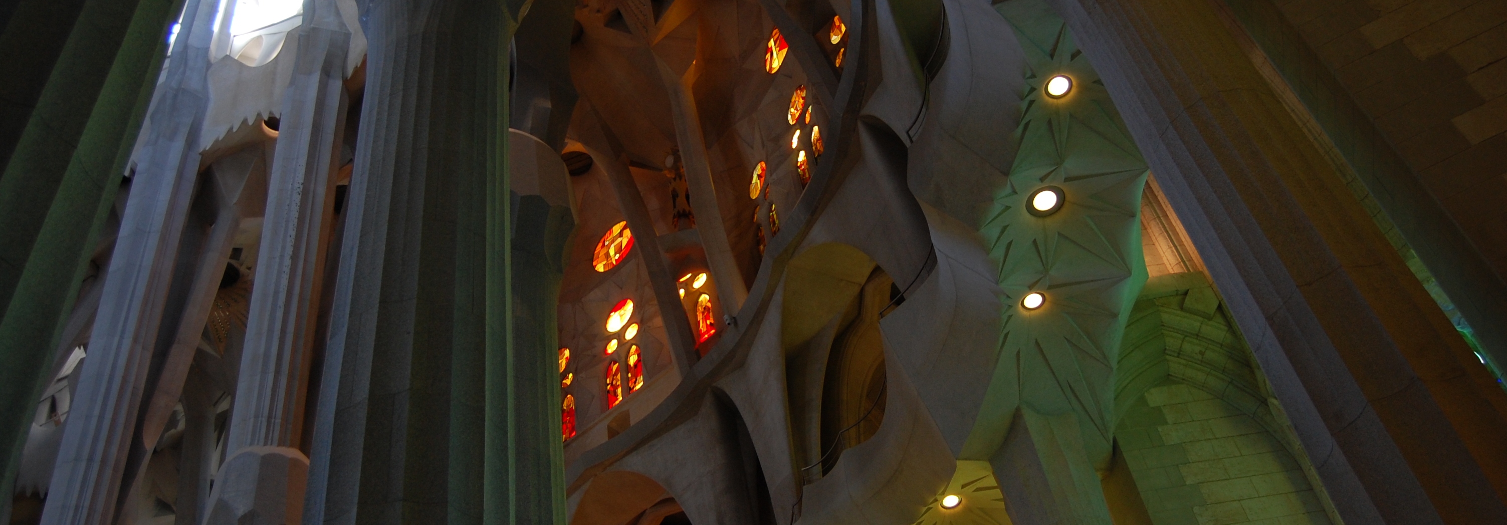 Geometry Study of the Columns of the Sagrada Familia